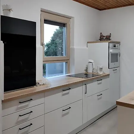 3 Bedroom Beautiful In Apartment Barban