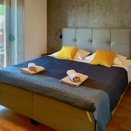 3 Bedroom Beautiful In Barban