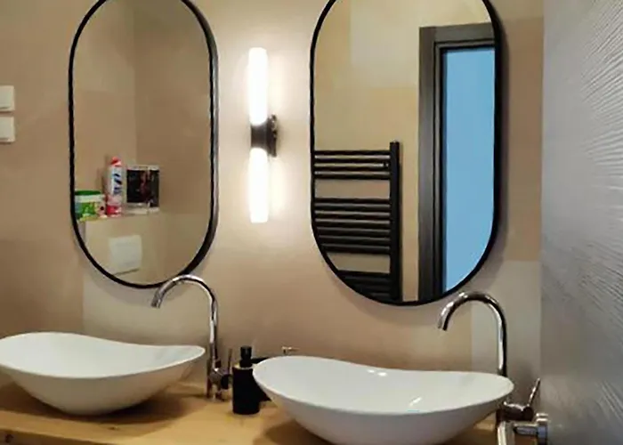 3 Bedroom Cozy In * Barban